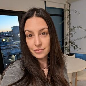 Meet your Posher, Adri